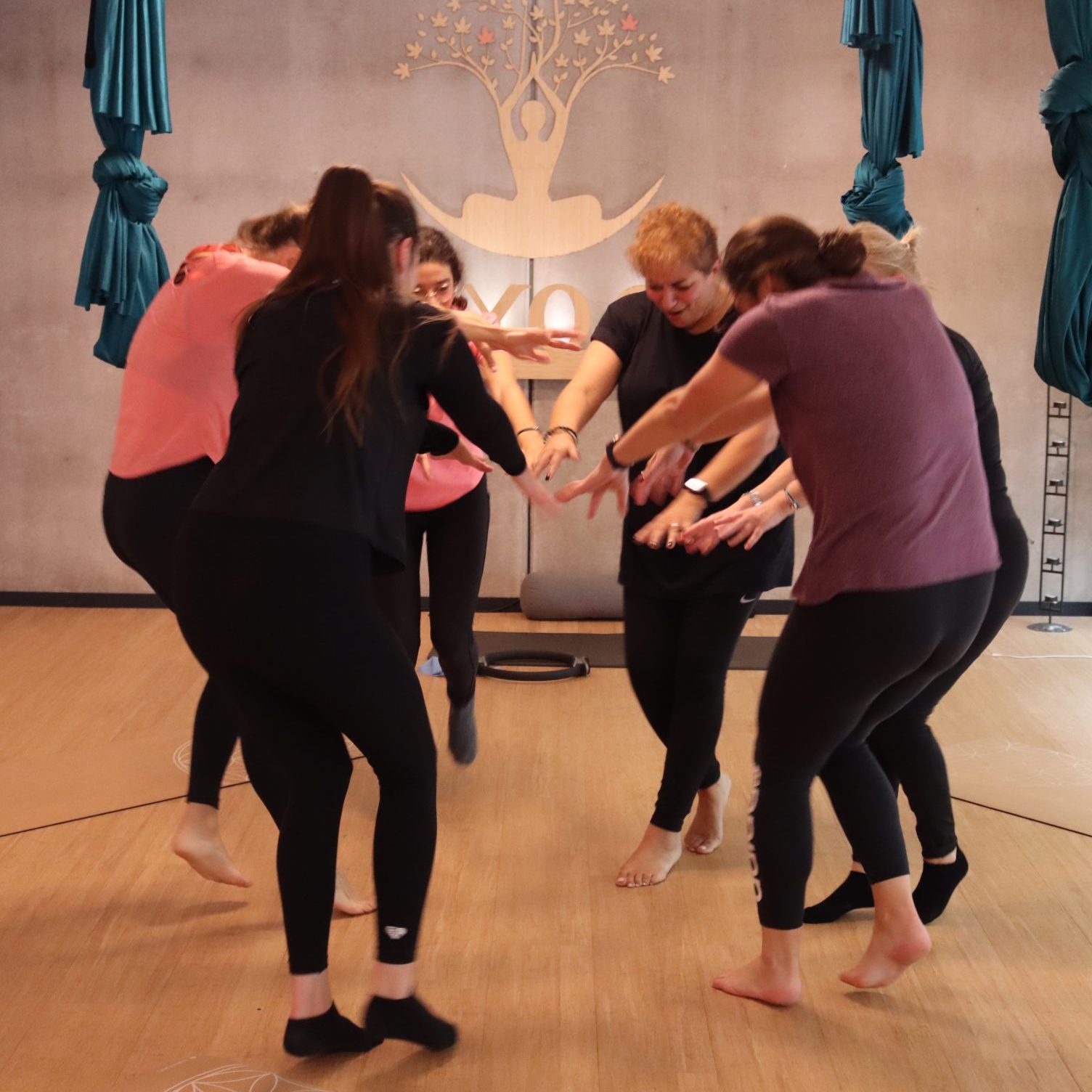 Ayoo Soma - Pratique somatique en groupe